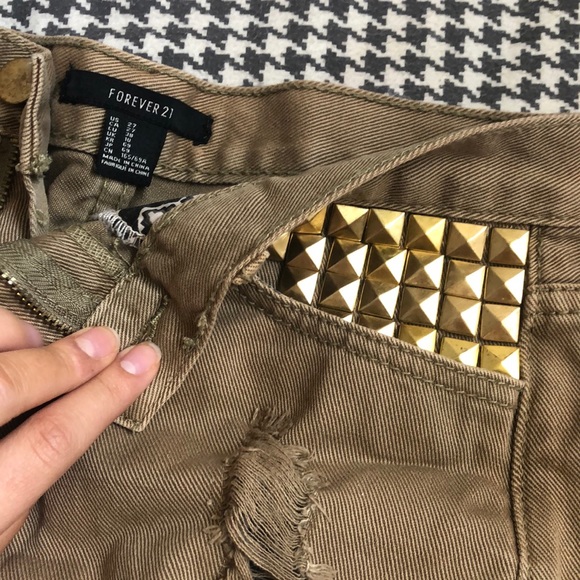 Forever 2q Jean shorts - Picture 2 of 2